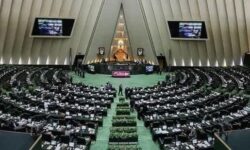 افزایش رقابت پذیری در صنعت پتروشیمی با واگذاری حکمیت قیمتگذاری سرویسهای جانبی به شرکت ملی صنایع پتروشیمی