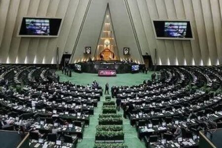 افزایش رقابت پذیری در صنعت پتروشیمی با واگذاری حکمیت قیمت‌گذاری سرویس‌های جانبی به شرکت ملی صنایع پتروشیمی