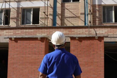 در اذهان مهندس تداعی کننده خلاقیت، نوآوری، حرکت و پیشرفت است