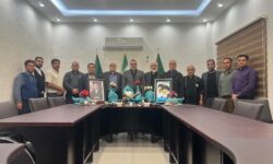 حضور دکتر محمودی در جمع کارکنان نیشکر سلمان فارسی همزمان با تحویل سال ۱۴۰۵ 