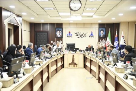 نشست هم‌اندیشی مدیران شرکت ملی حفاری ایران با محوریت تحقق شعار سال و تقویت اقتصاد مقاومتی برگزار شد