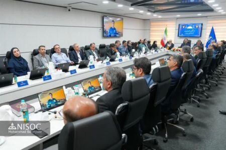 همه کارکنان مناطق نفتخیز جنوب نمونهاند/ تداوم تولید و اقتصاد کشور مرهون تعهد آنان است