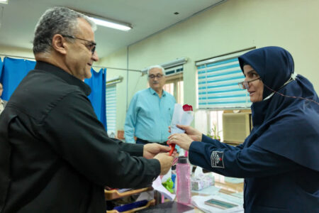 هم‌زمان با گرامیداشت روز پرستار انجام شد؛ بازدید مدیرعامل شرکت نفت و گاز کارون از مراکز درمانی صنعت نفت اهواز
